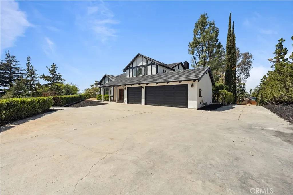 Redlands, CA 92373,529 Manzanita Road