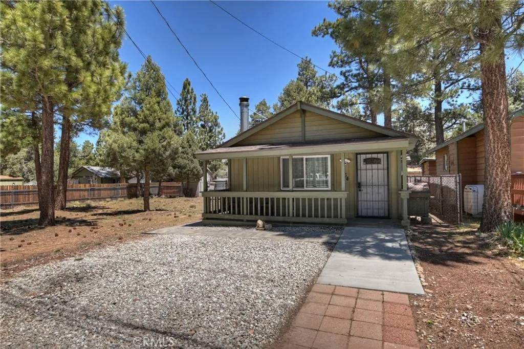 Big Bear City, CA 92314,964 Pine Lane