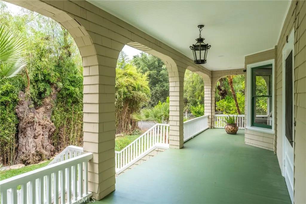 Redlands, CA 92373,16 Campbell Avenue