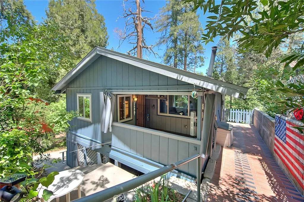 Crestline, CA 92325,771 Woodland Road