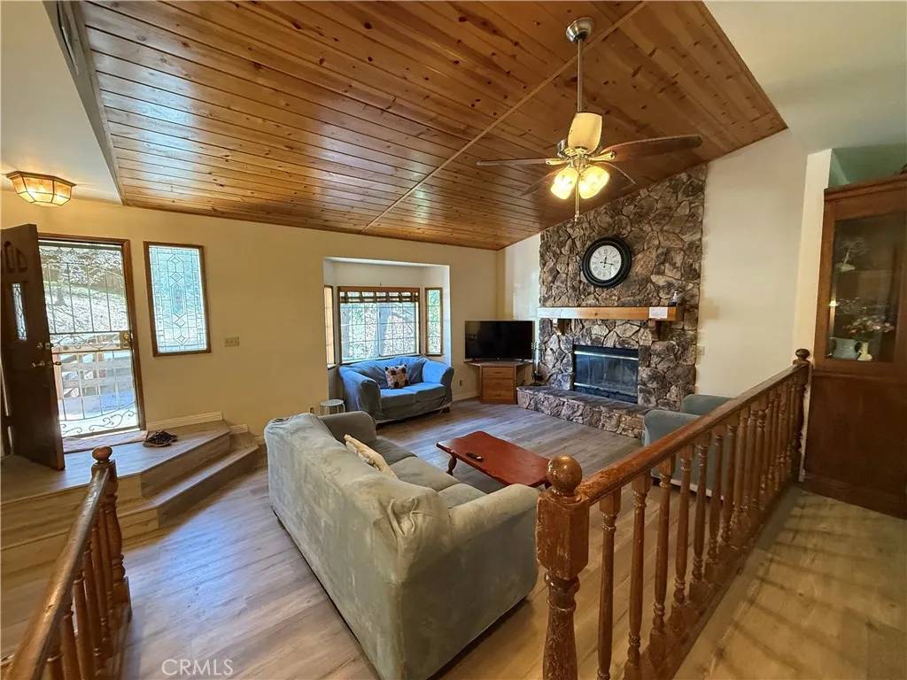 Crestline, CA 92325,24466 Horst Drive