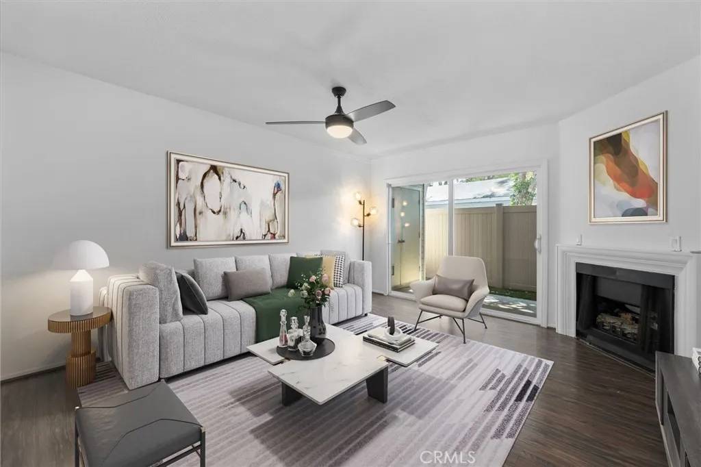 Yorba Linda, CA 92887,23478 Cambridge Road #296