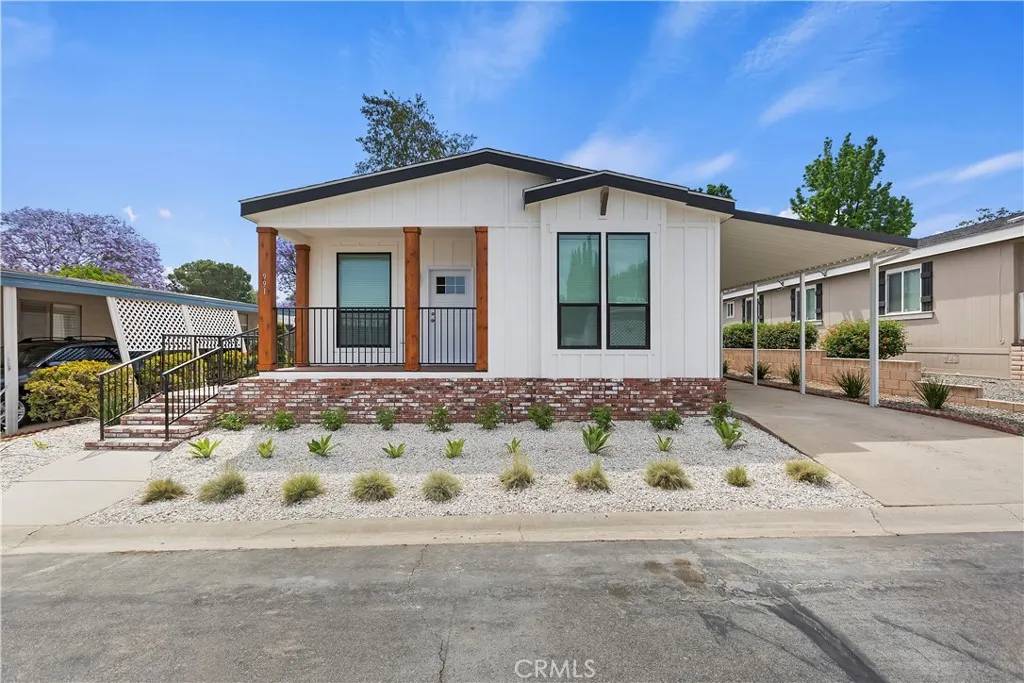 Corona, CA 92882,991 NORWICH
