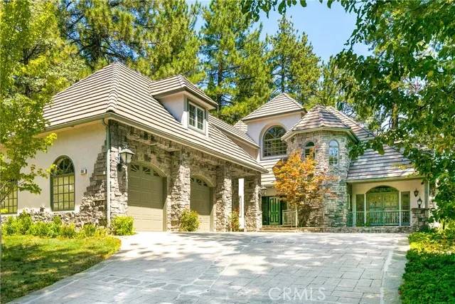 Lake Arrowhead, CA 92352,699 Brentwood Drive
