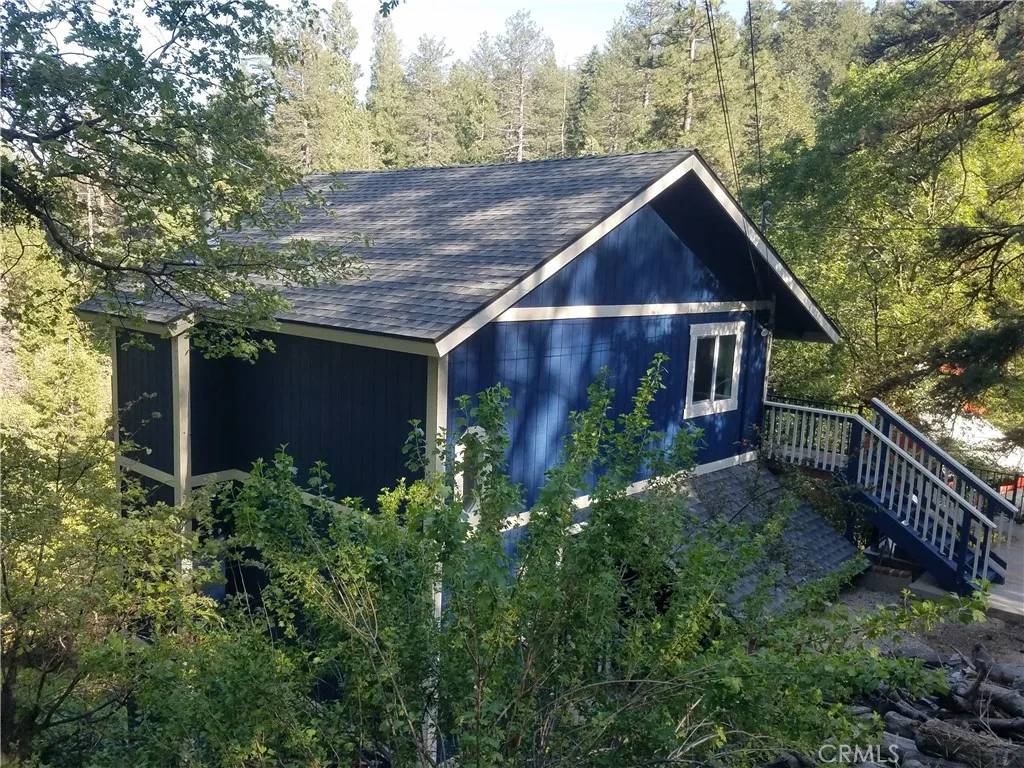 Cedarpines Park, CA 92322,587 Spring Drive