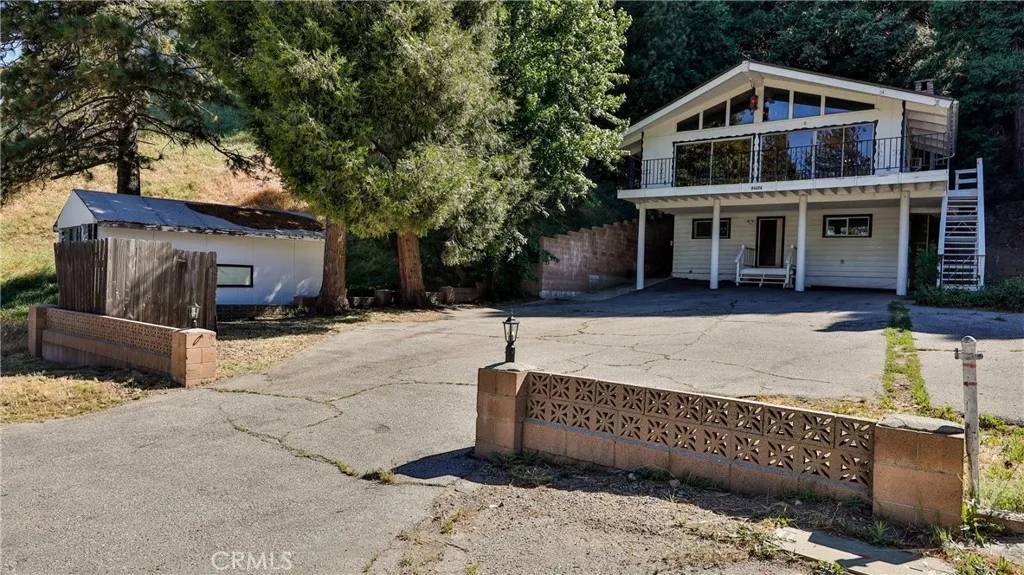 Crestline, CA 92325,24674 Lake Drive