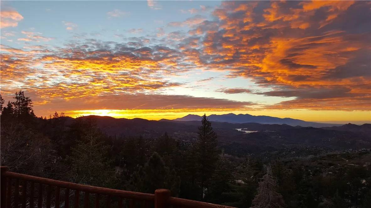 Green Valley Lake, CA 92341,175 N Trails End Road