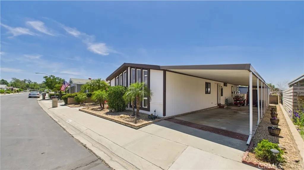 Redlands, CA 92374,1417 Village Street