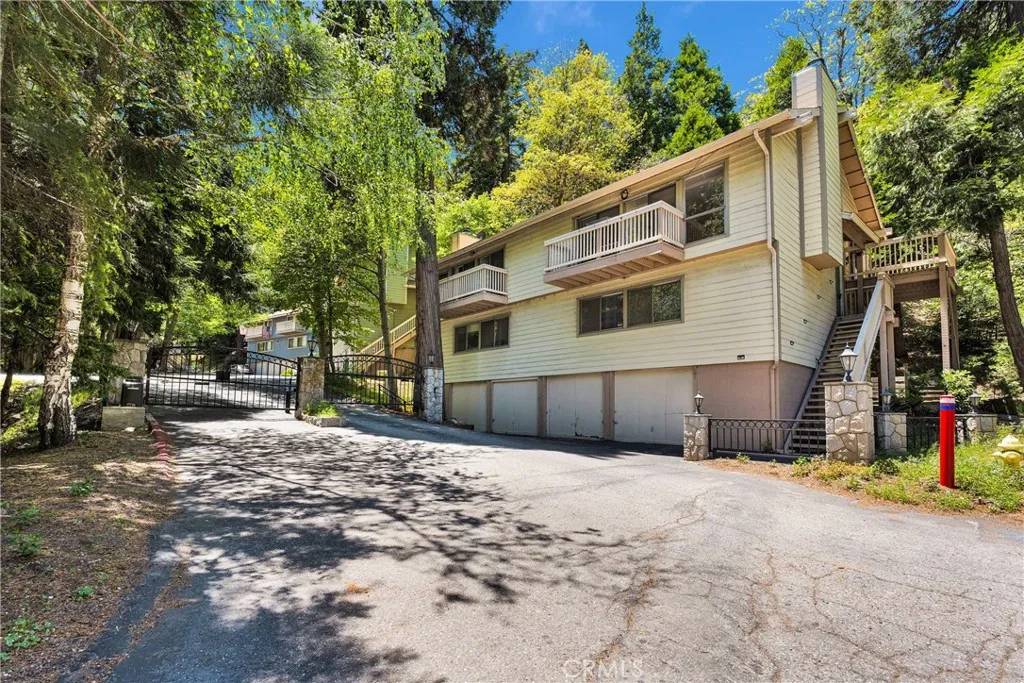Lake Arrowhead, CA 92352,101 Rockledge Lane