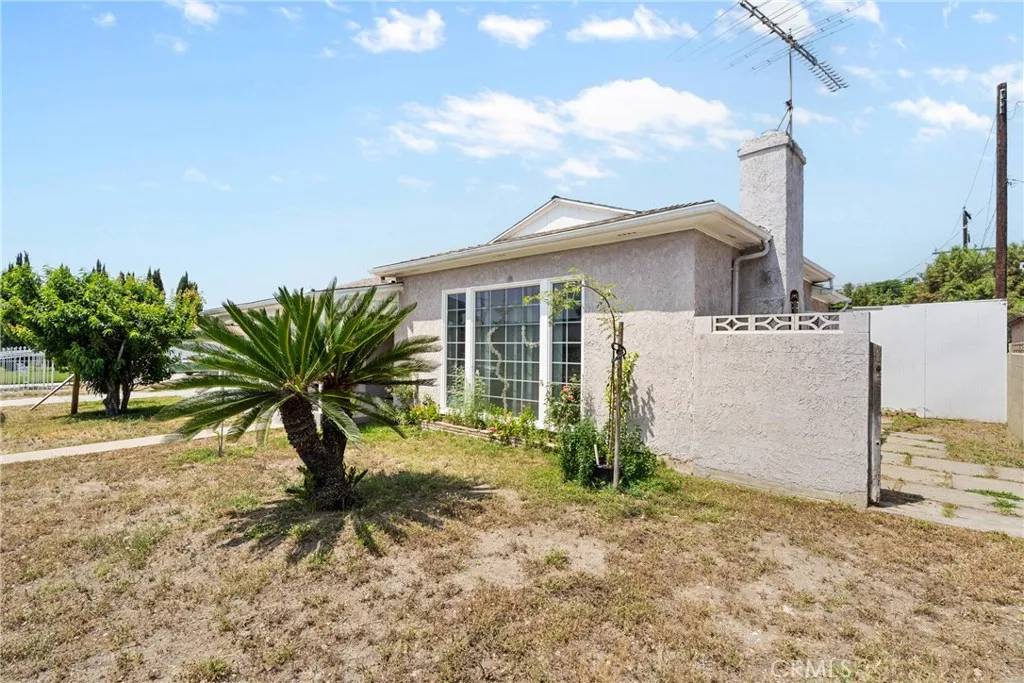 Fontana, CA 92336,7726 Blanchard Avenue