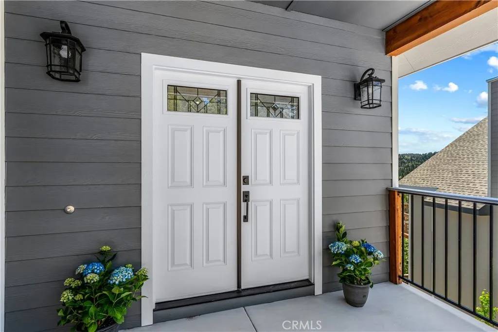 Lake Arrowhead, CA 92352,851 Madera Lane