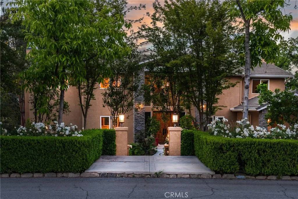 Redlands, CA 92373,1377 Knoll Road