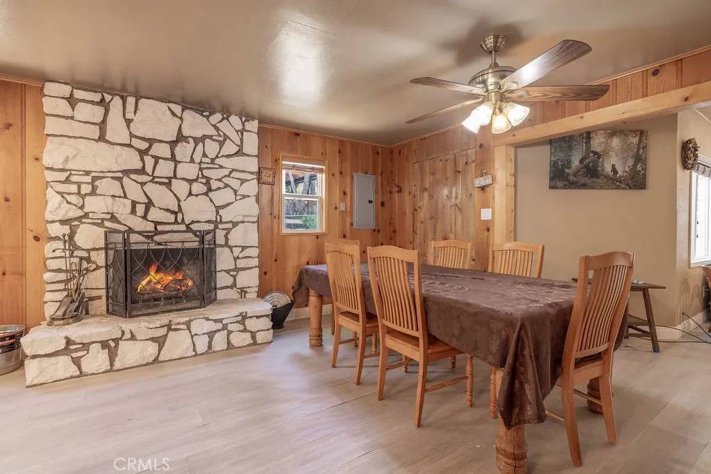 Sugarloaf, CA 92386,745 Sunset Lane