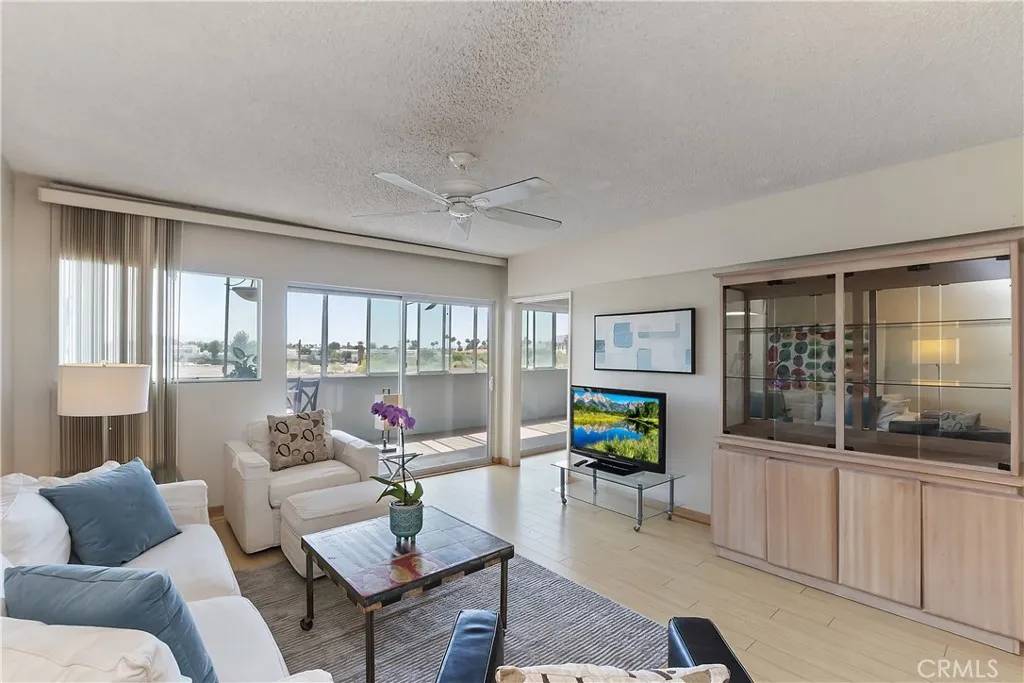 Palm Springs, CA 92262,277 E Alejo Road #212