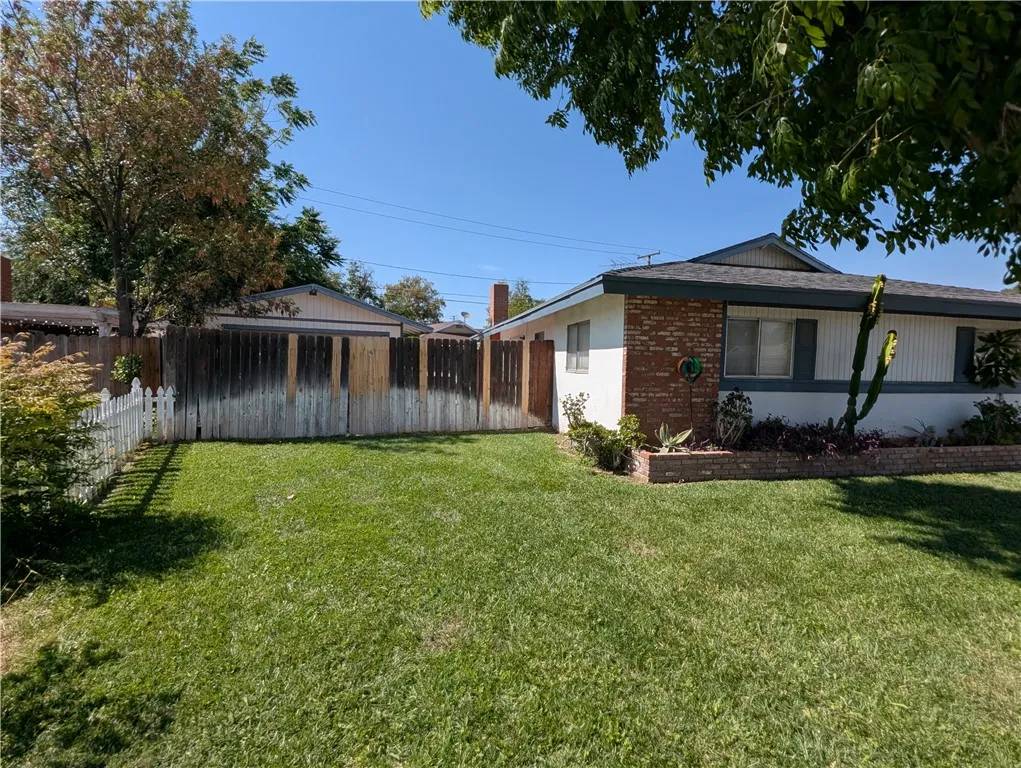 Riverside, CA 92504,8619 Raintree Avenue