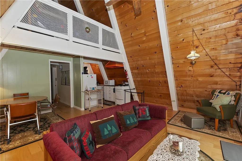 Running Springs, CA 92382,31115 All View Drive