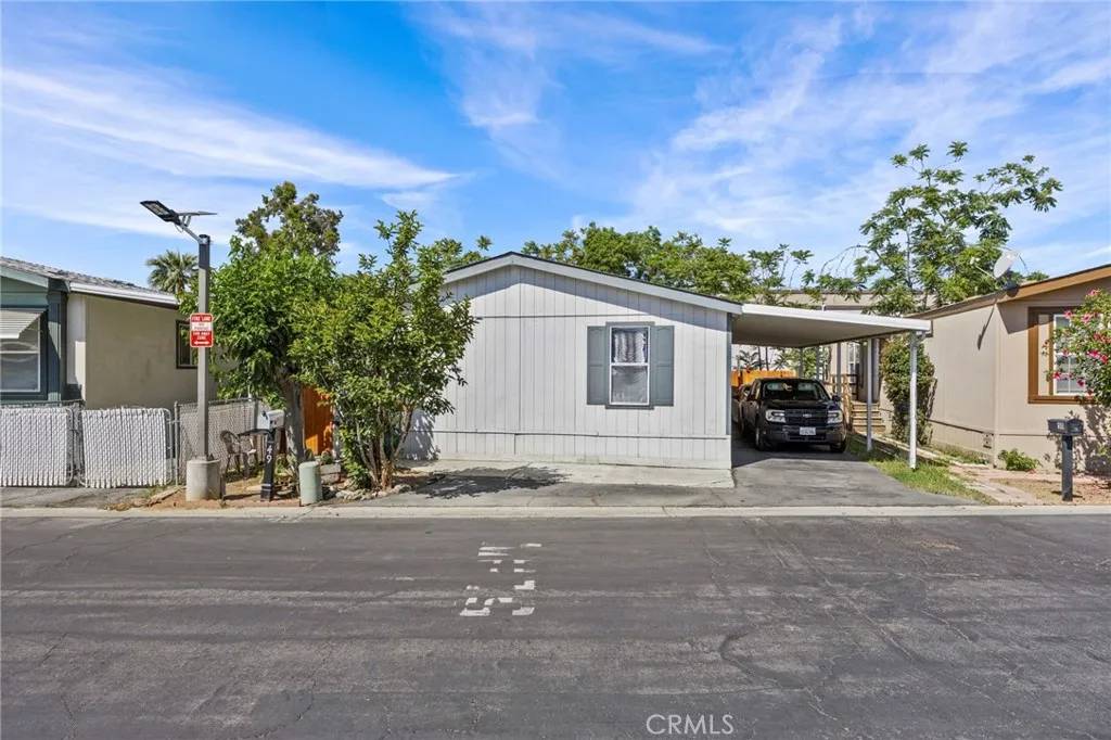 Corona, CA 92879,3900 S Temescal St #49