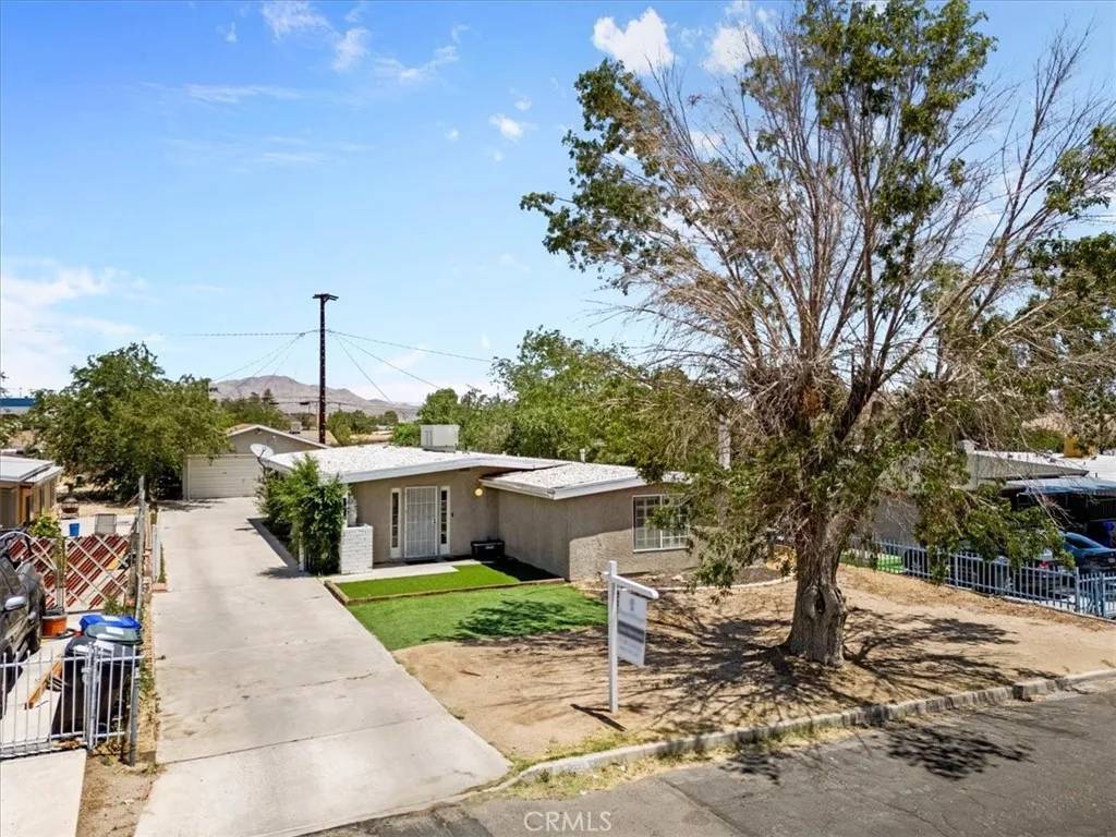 Victorville, CA 92395,16652 Zenda Street