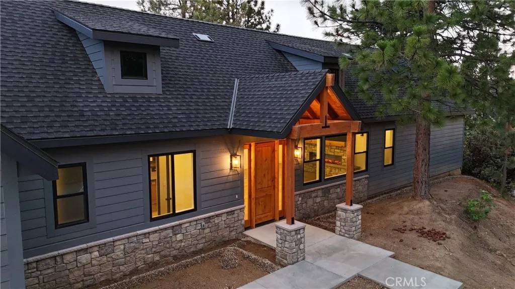 Lake Arrowhead, CA 92352,26603 Windward Road