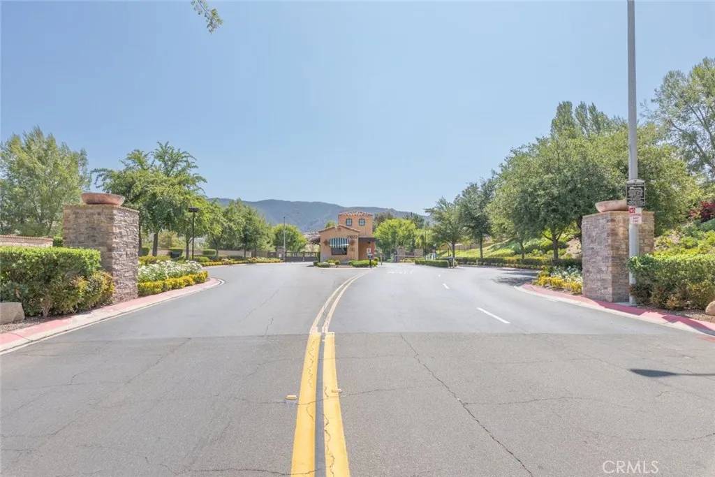 Corona, CA 92883,7543 Summer Day Drive
