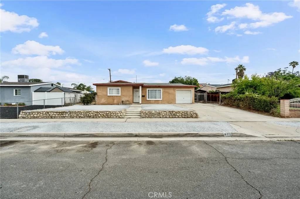 Redlands, CA 92374,820 Carlotta Court