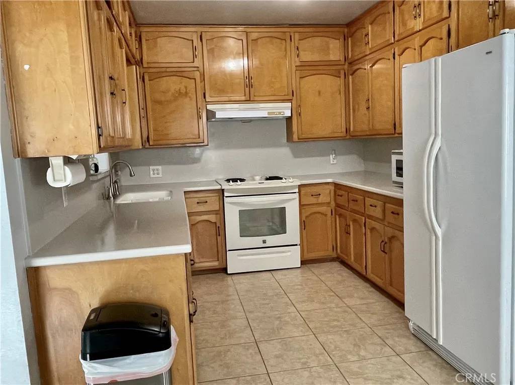 San Bernardino, CA 92404,7106 Elmwood Road