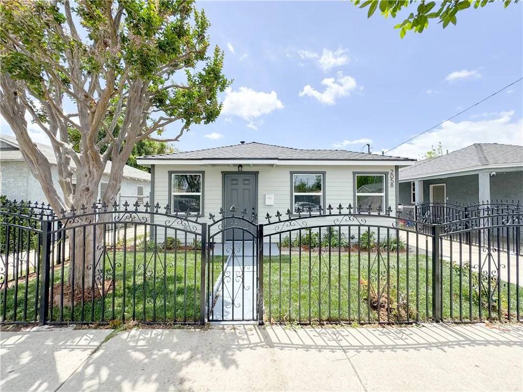 Compton, CA 90222,2058 E Stockwell Street