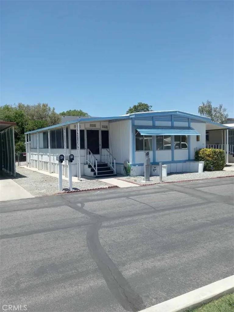 San Jacinto, CA 92583,655 E Main #41