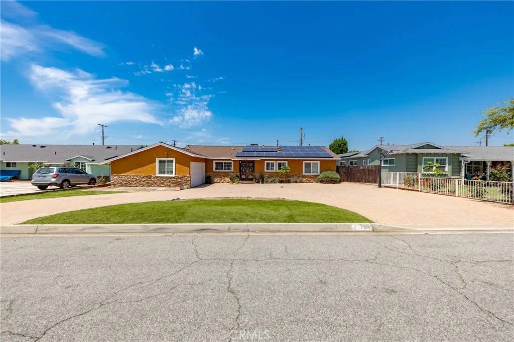 Covina, CA 91723,759 S Briargate Lane