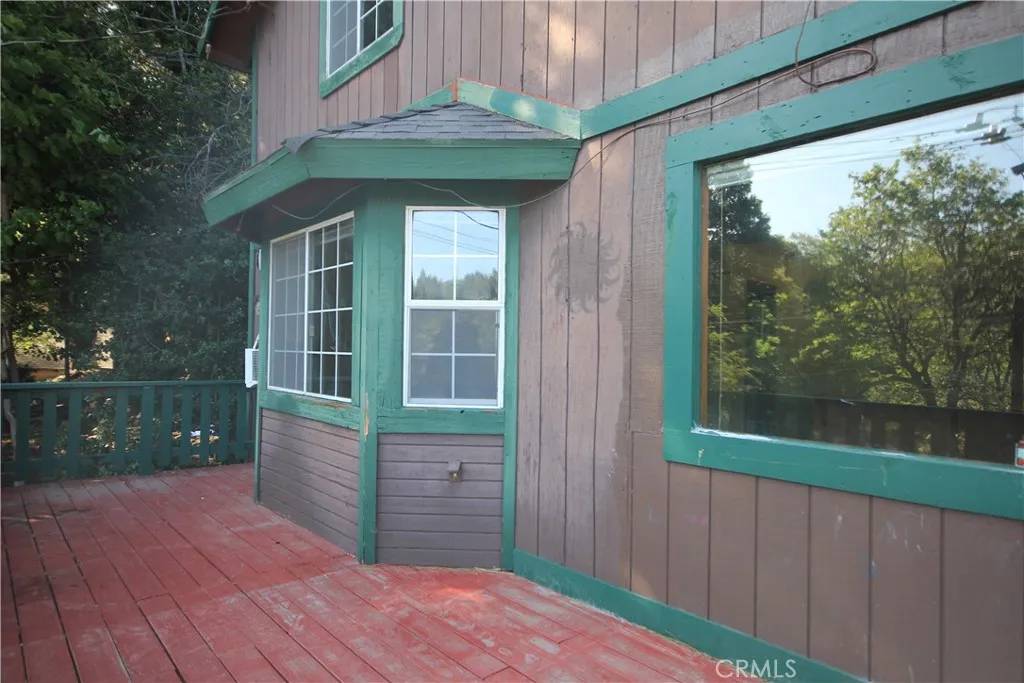 Crestline, CA 92325,23690 Hillside Drive
