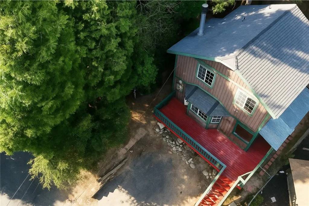 Crestline, CA 92325,23690 Hillside Drive