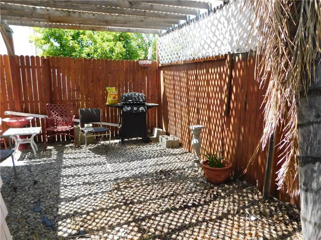 Calimesa, CA 92320,950 CALIFORNIA #111
