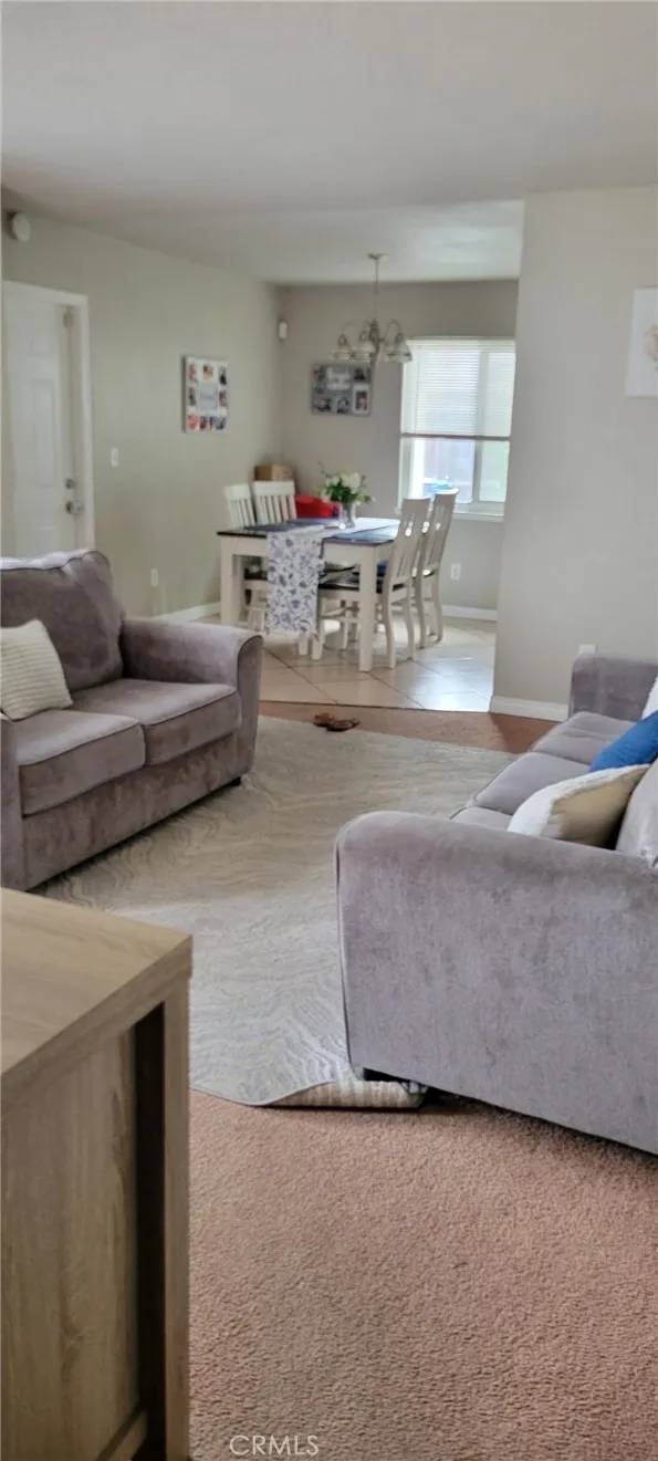 Rialto, CA 92376,1083 Lorraine Place