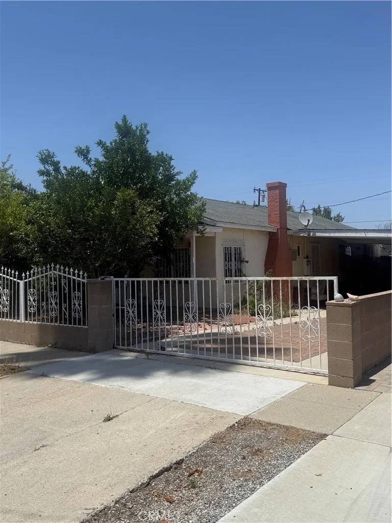 Corona, CA 92882,119 W Francis Street