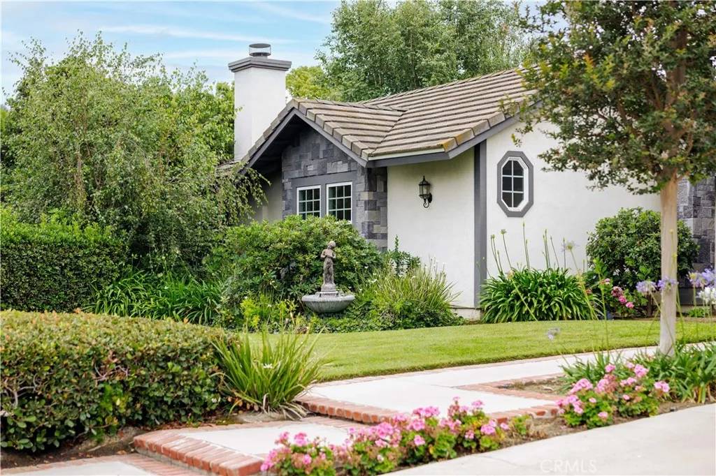 Yorba Linda, CA 92886,20709 Calle Pera