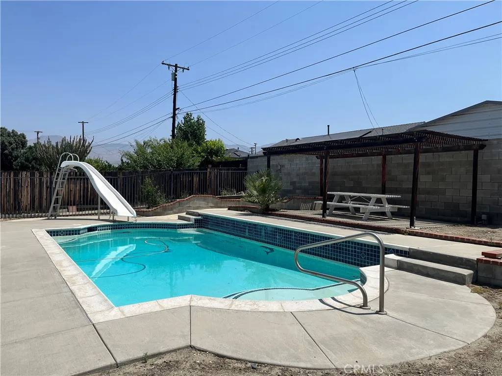 Redlands, CA 92374,1424 Hunter Drive