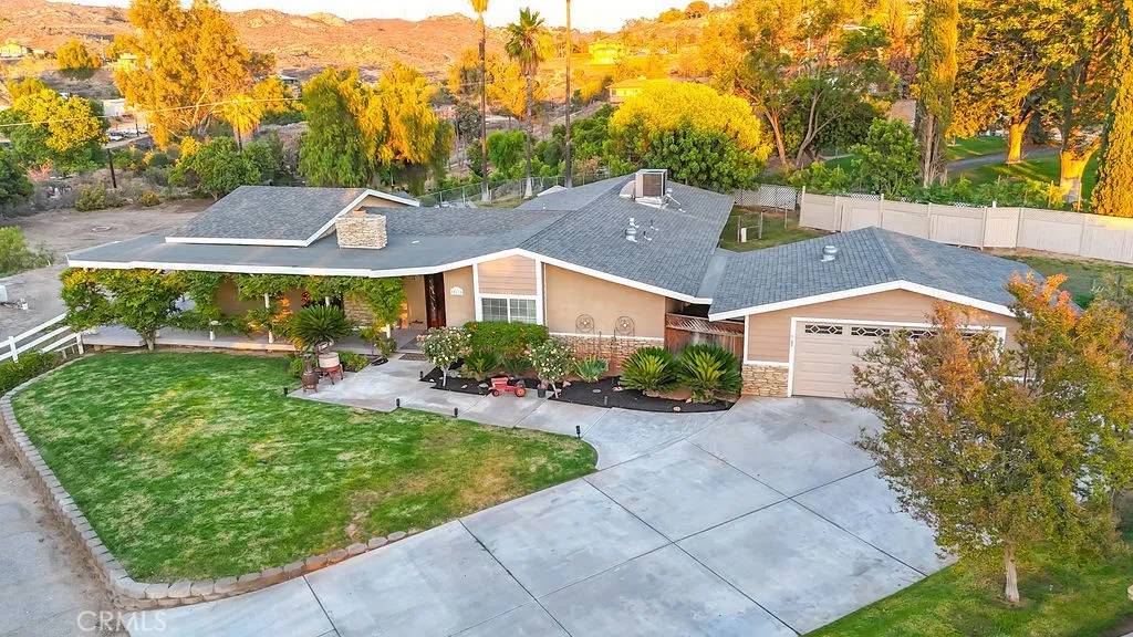 Riverside, CA 92506,15110 Golden Star Avenue