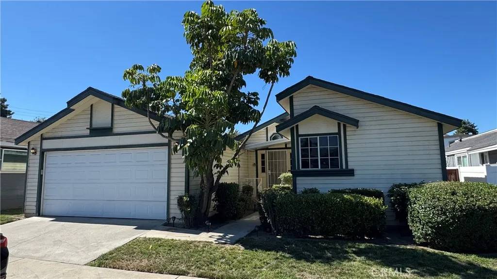 Redlands, CA 92374,140 W Pioneer Avenue #33