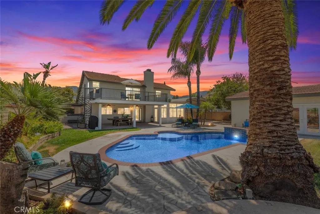 Corona, CA 92882,1225 Old Hickory Road