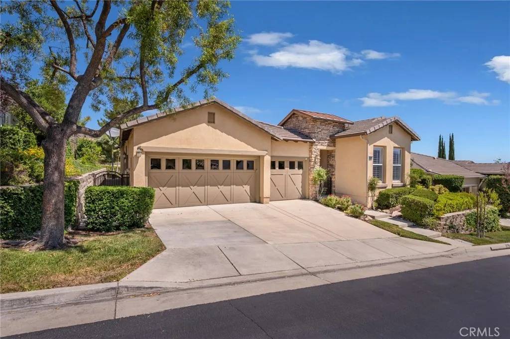 Corona, CA 92883,23929 Fawnskin Drive
