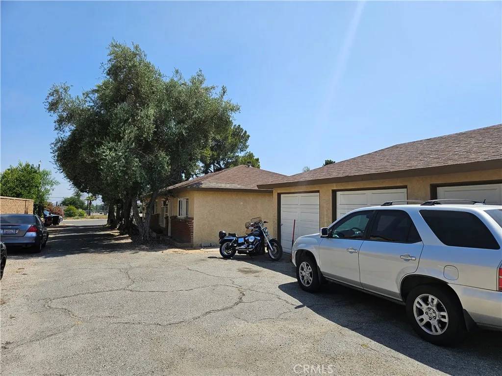 Fontana, CA 92336,16554 Paine Street