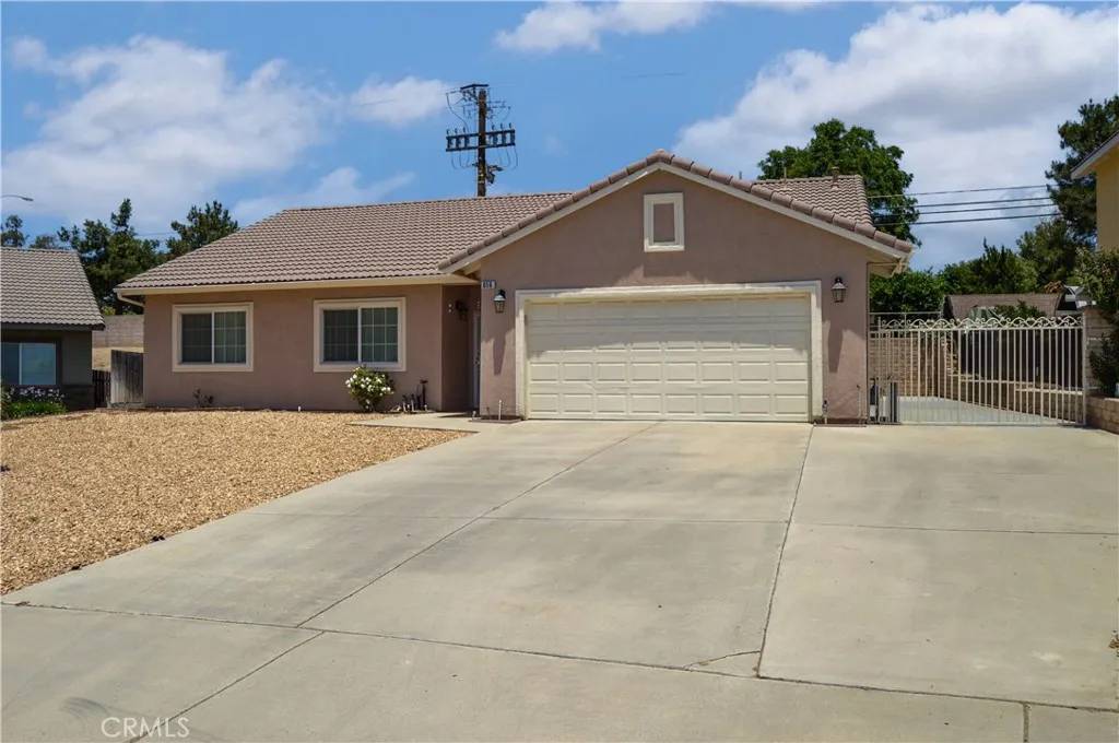 Beaumont, CA 92223,856 Liam Way