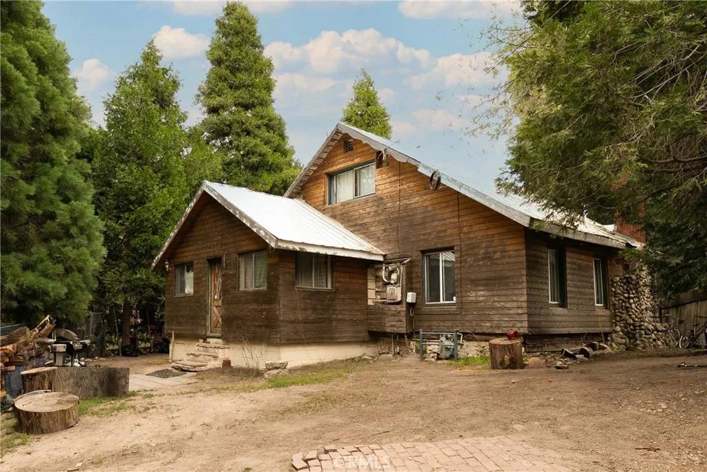 Twin Peaks, CA 92391,711 Clubhouse Drive