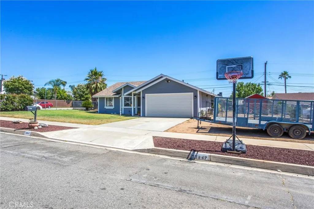 Yucaipa, CA 92399,33847 Washington Drive
