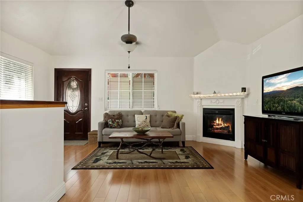 Running Springs, CA 92382,32784 Richmond Drive