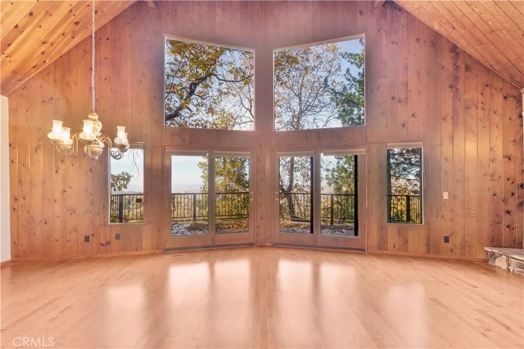 Lake Arrowhead, CA 92352,28992 Banff Dr