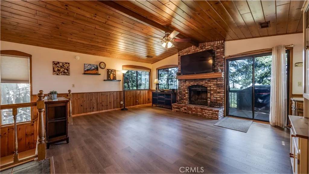 Crestline, CA 92325,24044 Skyland Drive