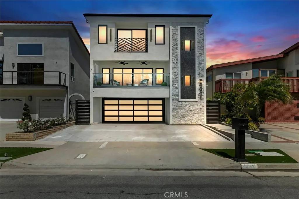 Huntington Beach, CA 92649,4651 Los Patos Avenue