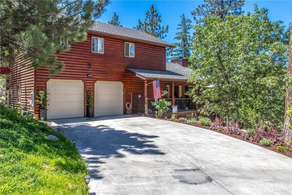 Running Springs, CA 92382,32425 Snowshoe Lane