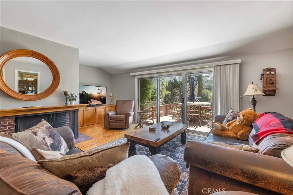 Big Bear Lake, CA 92315,42817 Encino